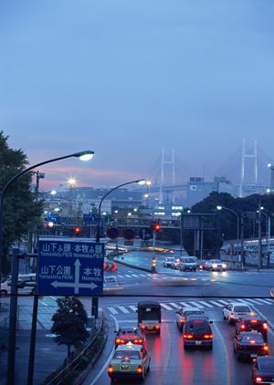 安心・便利なモバイルキー搭載！TANAAKKレンタカーの特徴と店舗情報